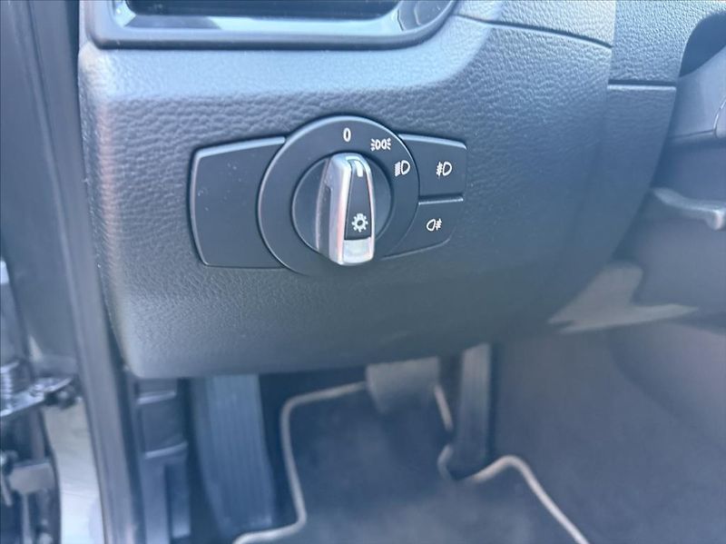 BMW X1 2,0 20d xDrive NAVI XENON - fotka 29 z 37