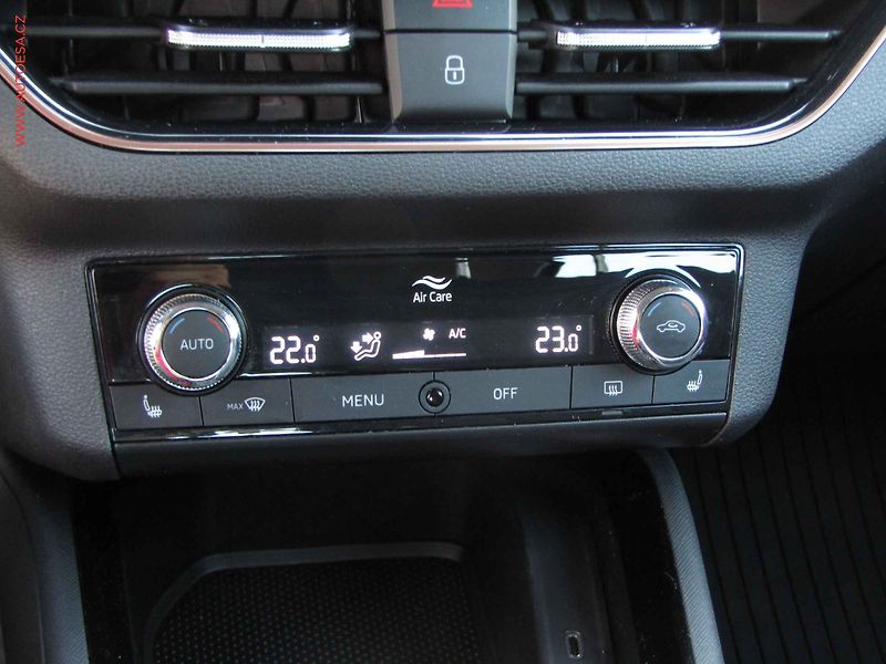Škoda Kamiq (2022) 1.5 TSi, 1.maj,ČR, Style, DSG - fotka 15 z 19
