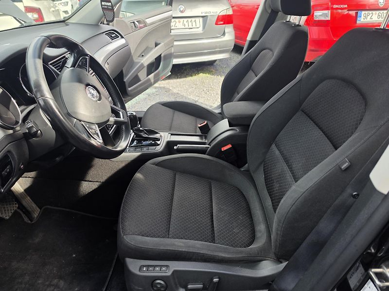 Škoda Superb 2.0 TDI DSG TZ Led - fotka 9 z 14