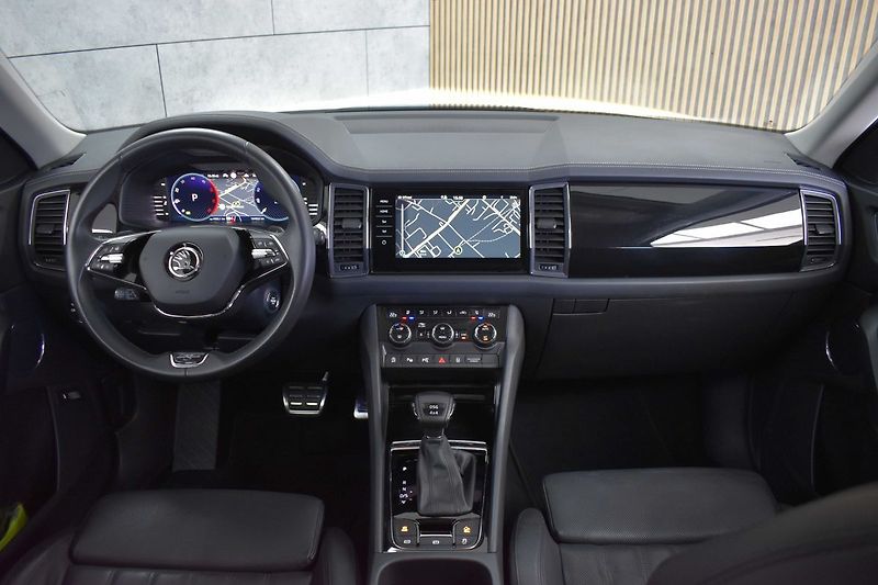 Škoda Kodiaq TDI 147kW L&K*TAŽNÉ*WEBASTO*ČR - fotka 8 z 52