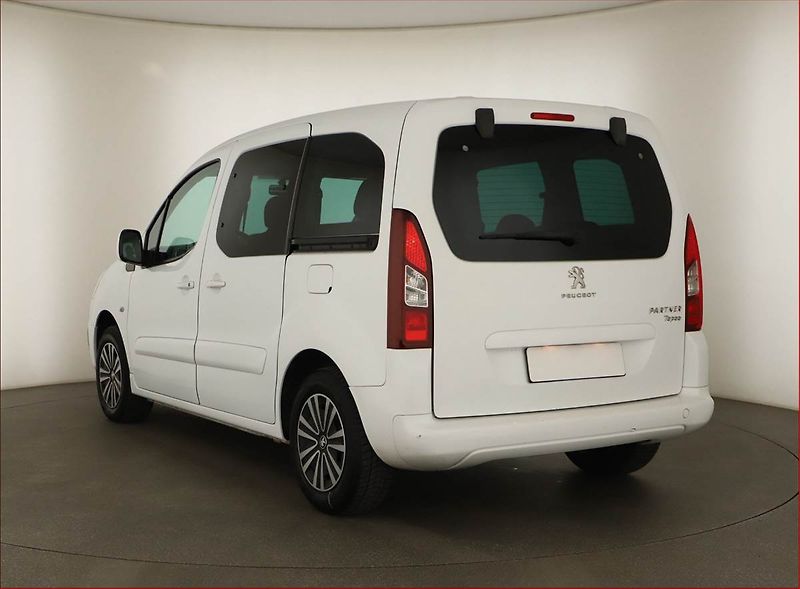 Peugeot Partner (2018) Active 1.6 BlueHDi, 5Míst, ČR - fotka 4 z 10