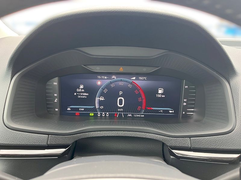 Škoda Karoq (2024) Top Selection 2.0 TDI 110 kW 4 - fotka 18 z 34