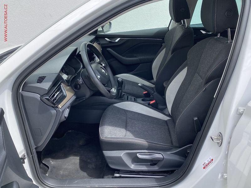 Škoda Scala (2023) 1.0 TSi, 1.maj,ČR, Style - fotka 9 z 19