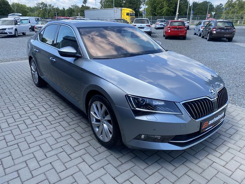 Škoda Superb 2.0TDI110kW-1xMAJ.-CZ-66 000KM - fotka 6 z 43