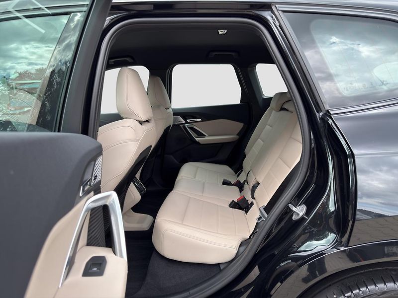 BMW X1 xDrive30e - fotka 17 z 24