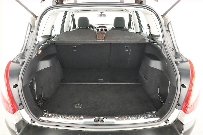Peugeot 308 (2009) 1.6 HDi, po STK, rezervace - fotka 10 z 11