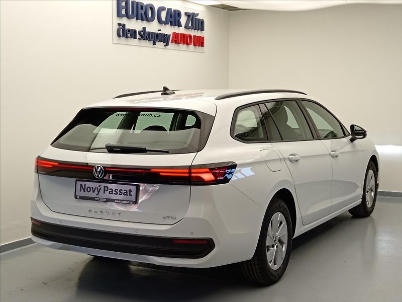 Volkswagen Passat (2026) 1,5 eTSI 110 kW mHEV - fotka 6 z 17