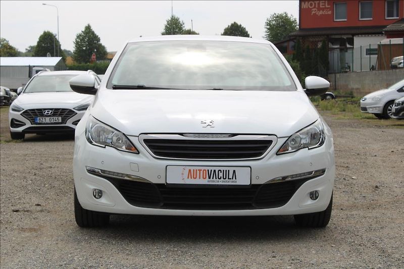 Peugeot 308 1,6 HDi  1.maj.,ČR,73.469km - fotka 2 z 24