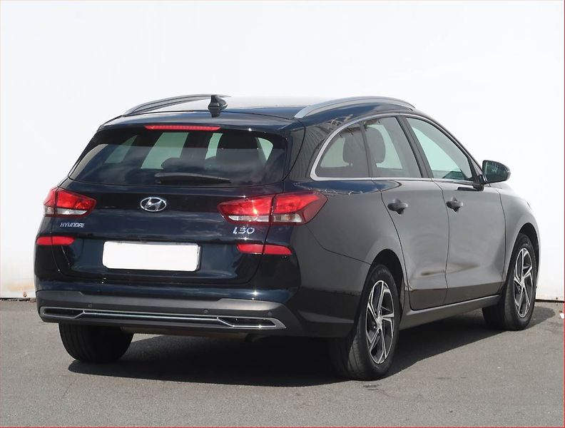 Hyundai i30 (2021) 1.5 DPI, ČR,1.maj, Serv.kniha - fotka 5 z 21