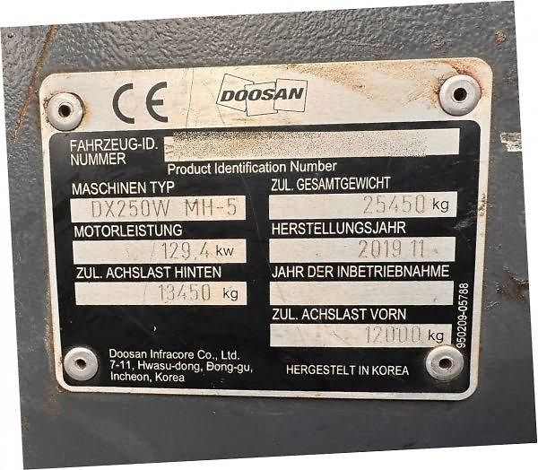 Ostatní (2019) Doosan DX250 překládka 25.5t - fotka 11 z 14