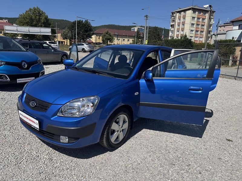 Kia Rio (2009) 1,4DOHC,SERVISKA,2SADY KOL - fotka 11 z 38