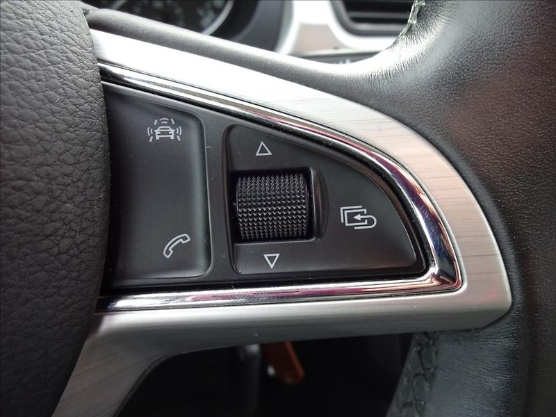 Škoda Rapid 1.2TSI 66kW - fotka 39 z 46