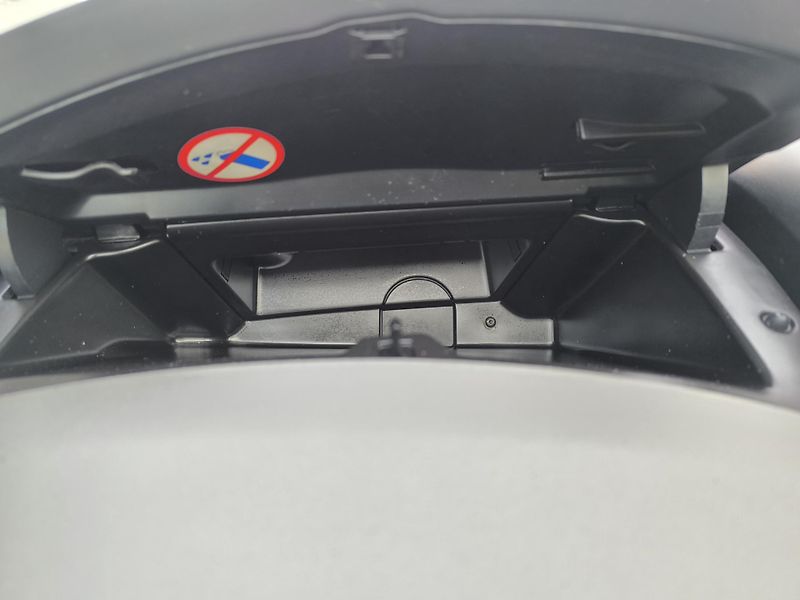 Peugeot Partner Tepee (2010) 1.6 HDi SERVISKA,DOLOŽENÉ KM - fotka 19 z 32