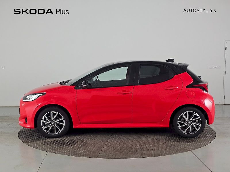 Toyota Yaris (2024) 1.5HEV 116k e-CVT SELECTION ST - fotka 3 z 27