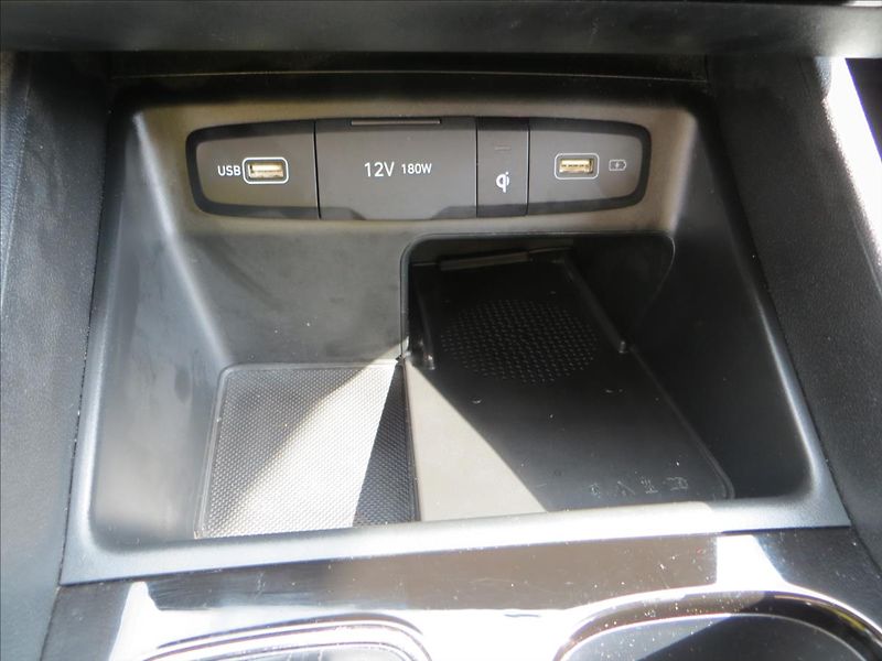 Hyundai Tucson 1,6 CRDi mHEV DCT Smart 100 kW - fotka 18 z 28