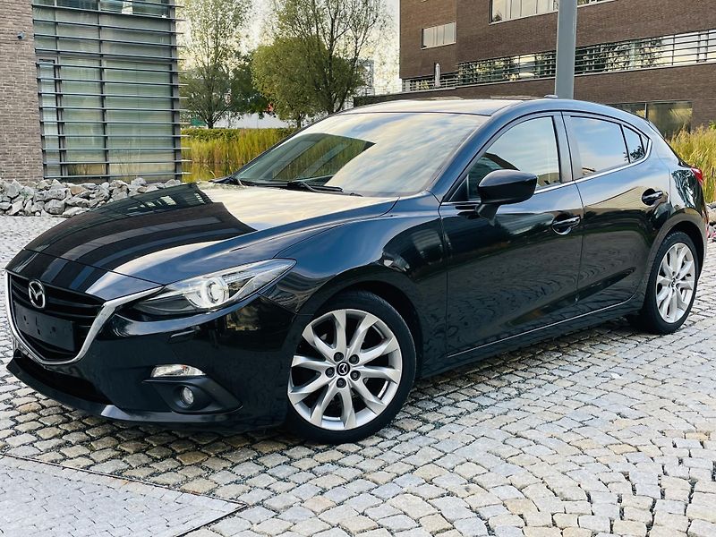 Mazda 3 2.0i MANUÁL VÝHŘEV SENZORY LED - fotka 2 z 40