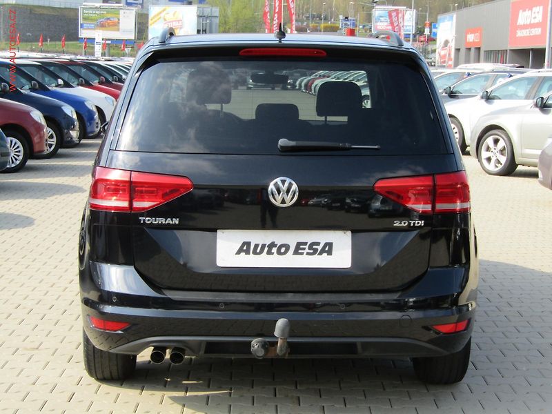 Volkswagen Touran (2016) 2.0 TDi, ČR, Klima - fotka 5 z 18
