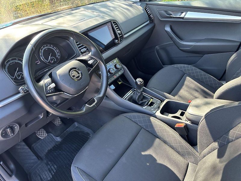 Škoda Karoq (2022) 1.5 TSI Ambition + - fotka 8 z 31