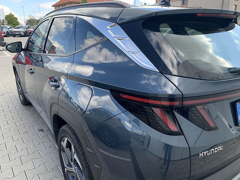 Hyundai Tucson SMART HEV 1.6 T-GDi 169kW AT - fotka 30 z 32