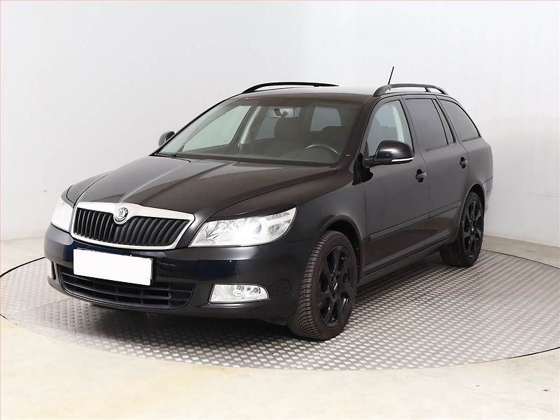 Škoda Octavia (2022) Style 2.0 TDI, ČR,1.maj - fotka 2 z 15