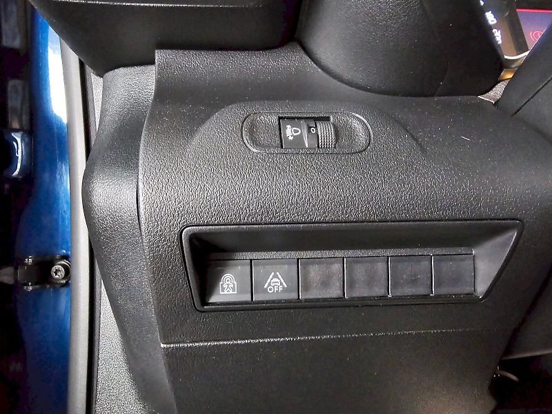 Toyota ProAce City Verso (2024) 1.2T 110k FAMILY SHORT 7S TAŽN - fotka 19 z 30