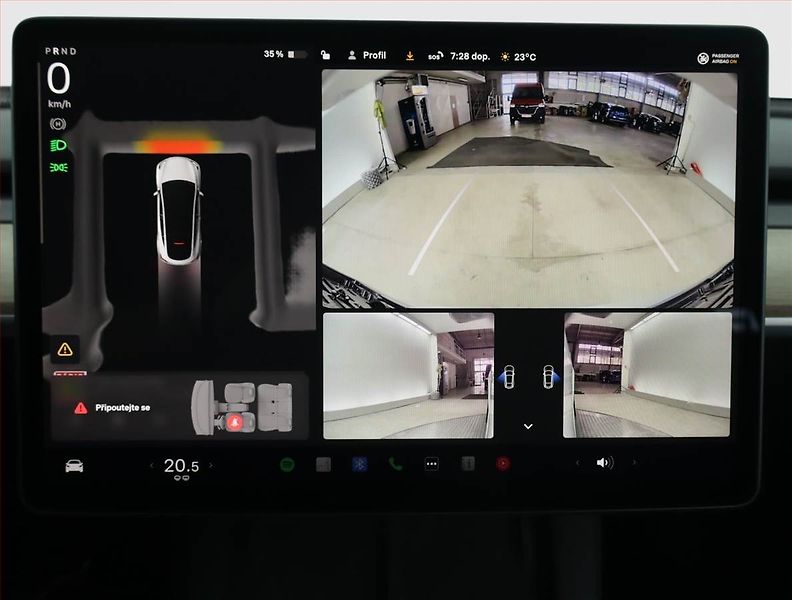 Tesla Model Y (2022) Long Range AWD 79kWh, SoH 91% - fotka 21 z 23