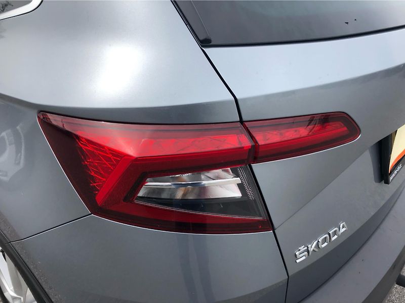 Škoda Karoq 1,5 TSI DSG Style - fotka 27 z 30