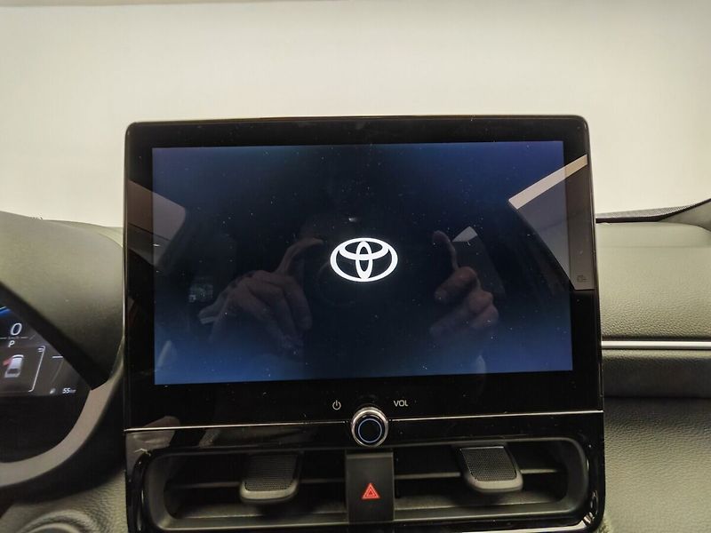 Toyota Yaris Cross 1.5 Hybrid 4x4 Style - fotka 32 z 41