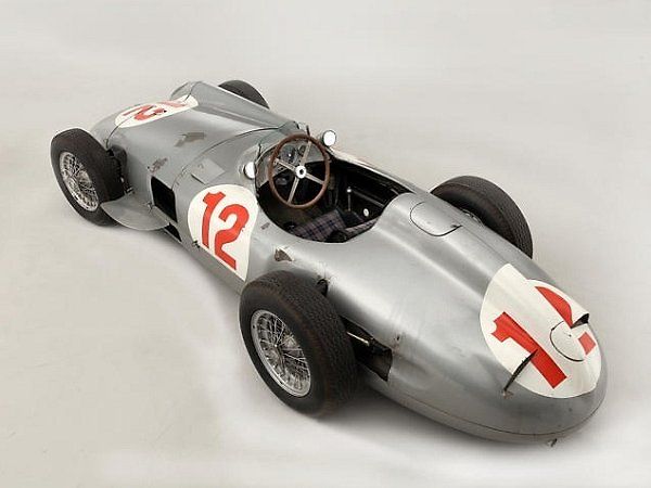Mercedes-Benz W196R F1 z roku 1954.