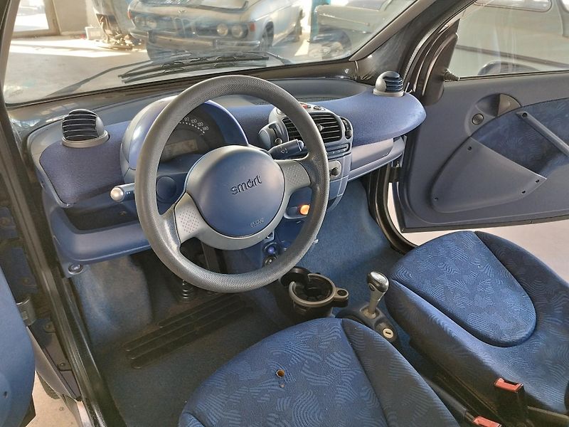 Smart Fortwo (2001) 800CDI,30KW,AUTOMAT,PANORAMA - fotka 12 z 15