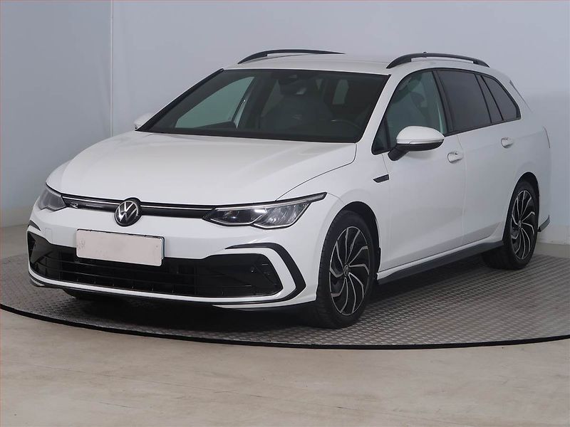 Volkswagen Golf (2023) R-Line 2.0 TDI, Automat - fotka 2 z 28