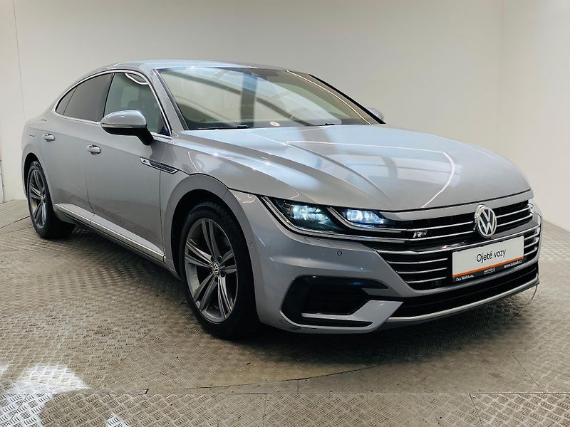 Volkswagen Arteon 2,0 R-LINE 2,0 TDI 140kW 7DSG - fotka 22 z 26