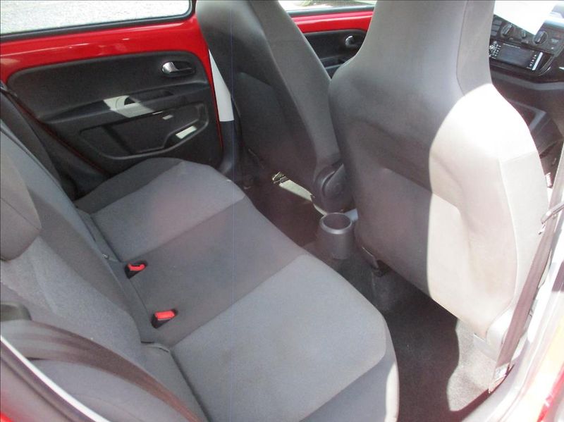 Volkswagen up! 1,0 MPi, klima, serv.kniha, - fotka 10 z 42