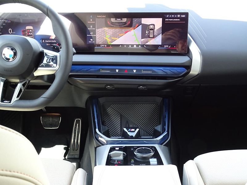 BMW X3 20 xDrive - fotka 6 z 7