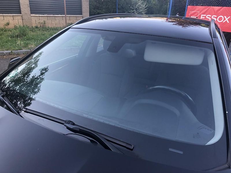 BMW Řada 5 (2015) 518d Touring NAVI velmi pěkný - fotka 13 z 76