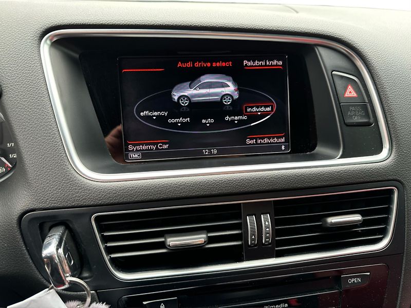 Audi SQ5 BiTDI 230KW quattro - fotka 12 z 17