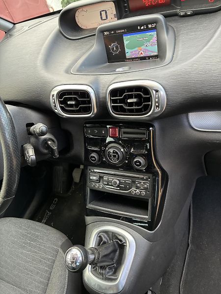 Citroën C3 Picasso (2016) Nadstandardní výbava - fotka 6 z 11
