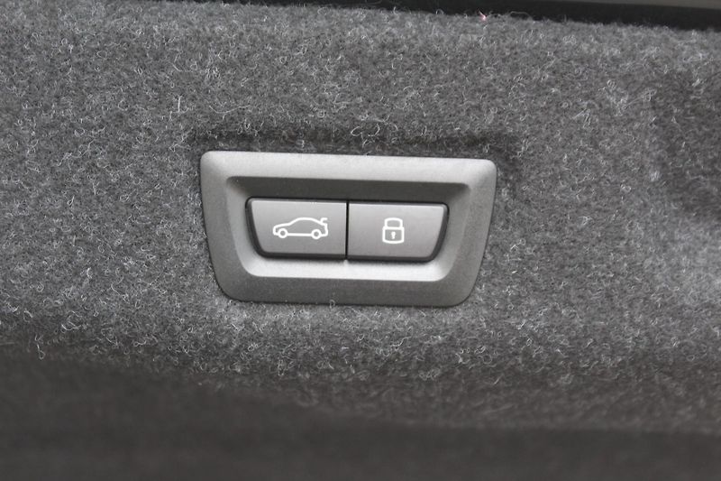 BMW Řada 5 540d xDrive Sedan - fotka 22 z 23