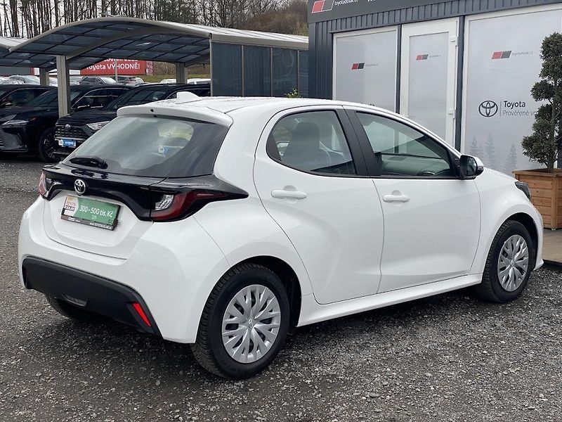 Toyota Yaris 1.5i, ČR-1m, Comfort, automat - fotka 7 z 29