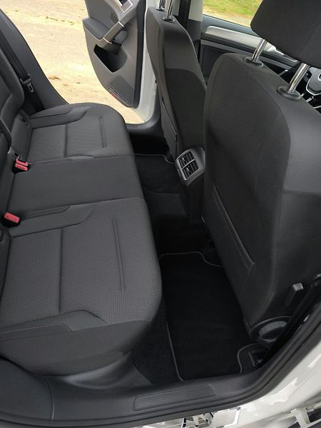 Volkswagen Golf (2016) VW Golf VII - fotka 7 z 13