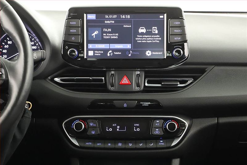 Hyundai i30 (2022) 1.0 T-GDI, Automat, ČR,1.maj - fotka 11 z 14