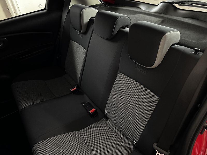 Toyota Yaris (2019) 1.5VVT-i Edice 20y - CZ -  - fotka 22 z 24