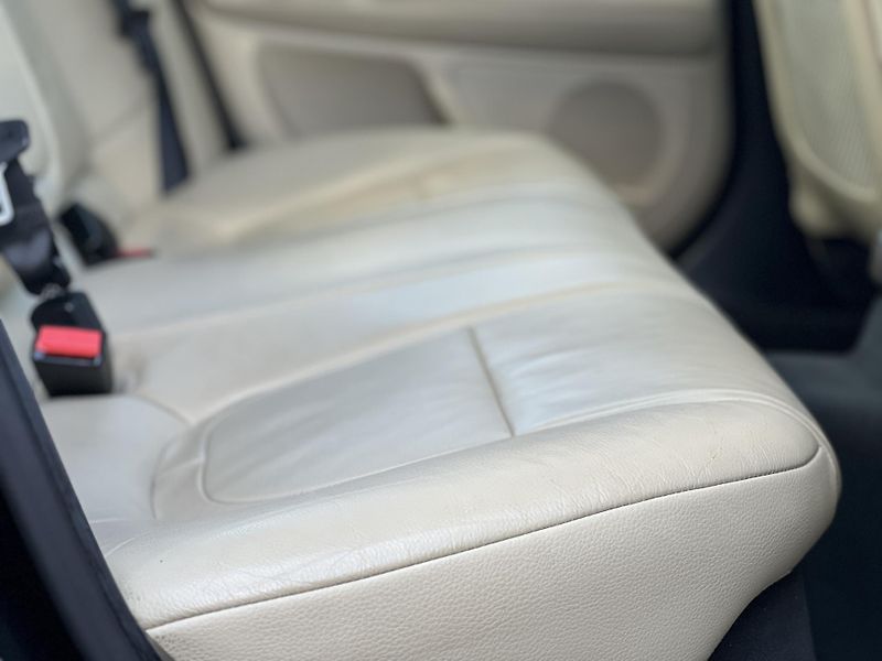 Jaguar XF 3.0D AUTOMAT KŮŽE NAVI KAMERA  - fotka 36 z 51