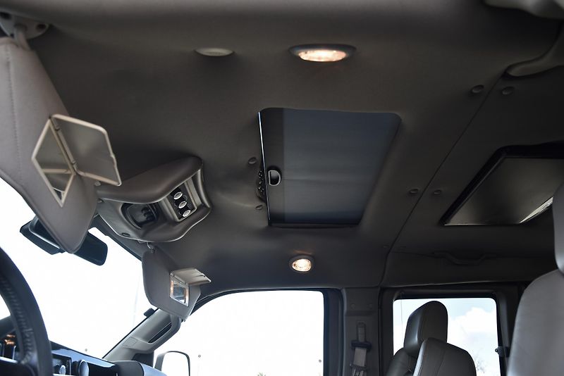 Chevrolet Express EXPLORER LIMITED SE 6.6 V8,DPH - fotka 26 z 55
