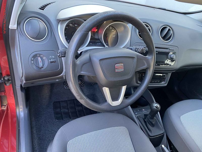 Seat Ibiza (2010) 1.4 i, ČR, Style, AC, tempo - fotka 12 z 16