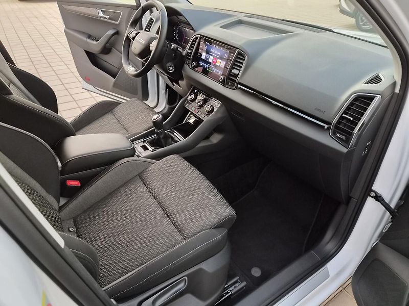 Škoda Karoq 1.5 TSI Top selection - fotka 21 z 27
