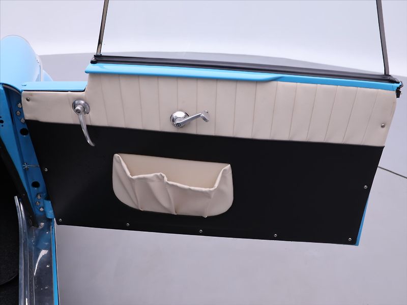 Škoda Ostatní 1,2 40kW Hardtop Renovace - fotka 13 z 29