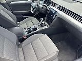 Volkswagen Passat (2023) Variant 1.5 TSI Business - náhled 8