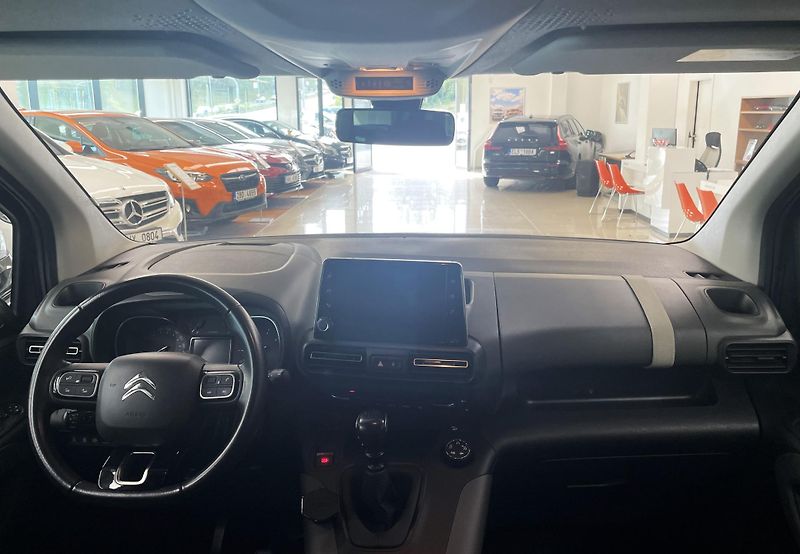 Citroën Berlingo XL, 1.5 BLUE HDI, 96 KW, 7 MÍS - fotka 12 z 26