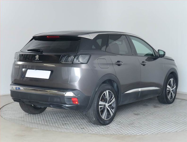 Peugeot 3008 (2023) Allure 1.5 BlueHDi, 1.majitel - fotka 5 z 20